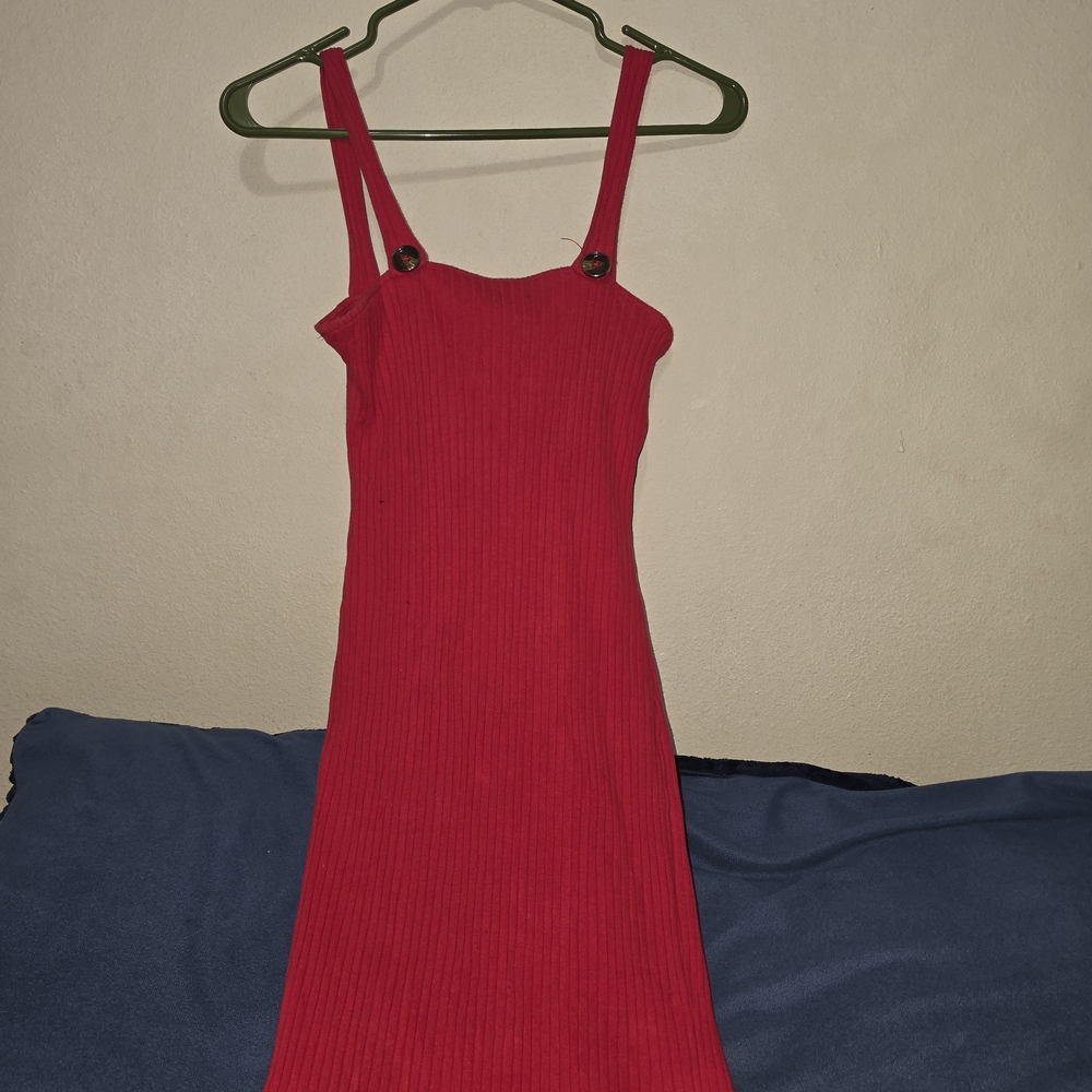 Sleeveless Red Ribbed Midi Dress with Button-Accent Straps